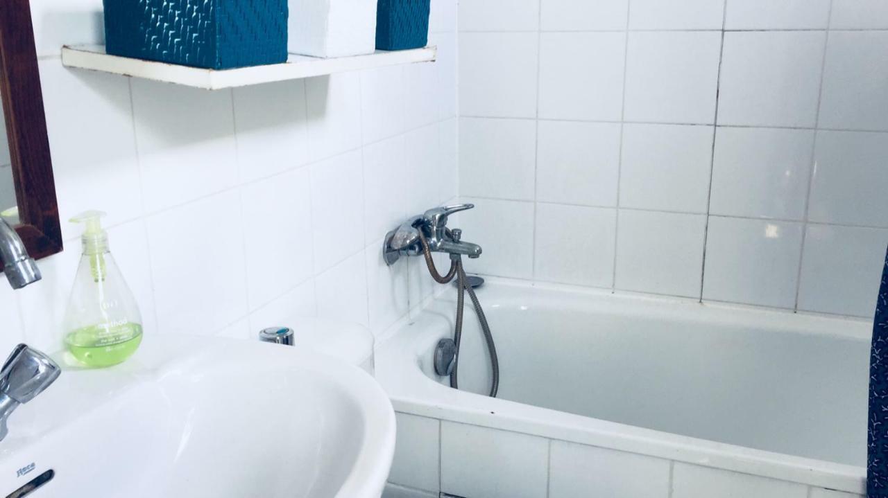 Cosy 25 Sqm Studio In Heart Of Париж Екстериор снимка